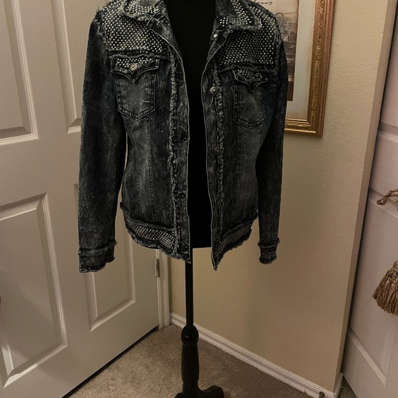 SOLD - Picture 3 of 4